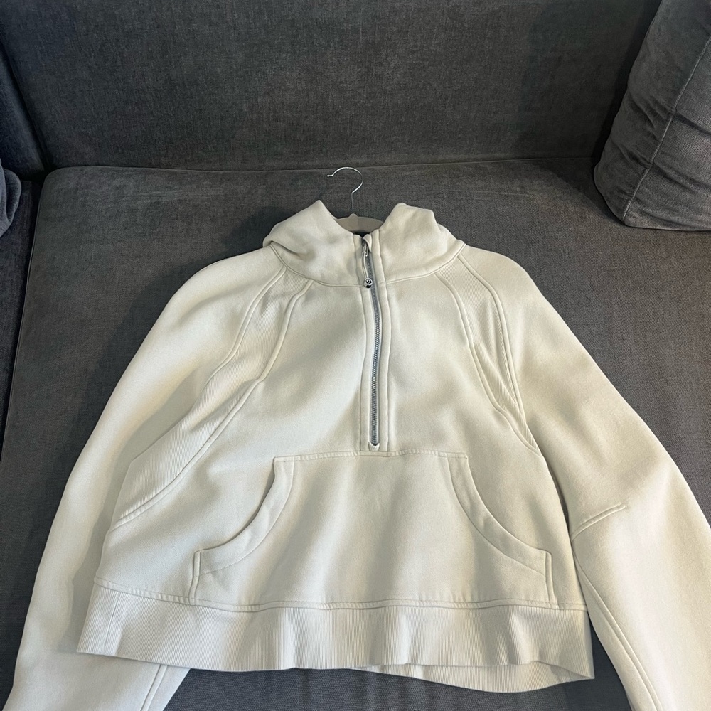 Luluemon bone scuba only worn once size M/L